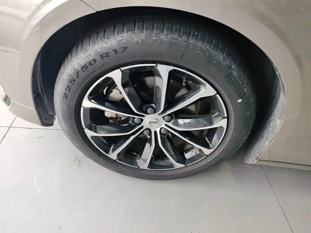 Volvo S60 — миниатюра 23