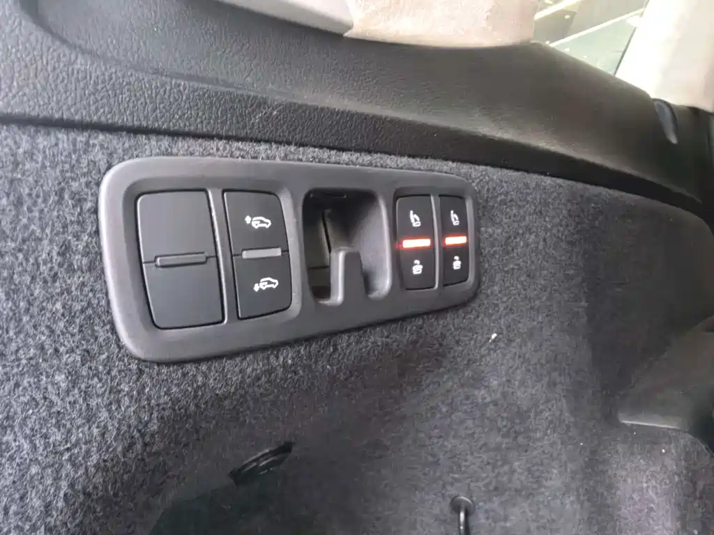 Audi Q7 — миниатюра 22