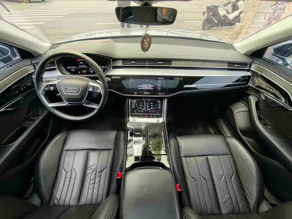 Audi A8 2023 A8L 45 TFSI quattro Luxury
