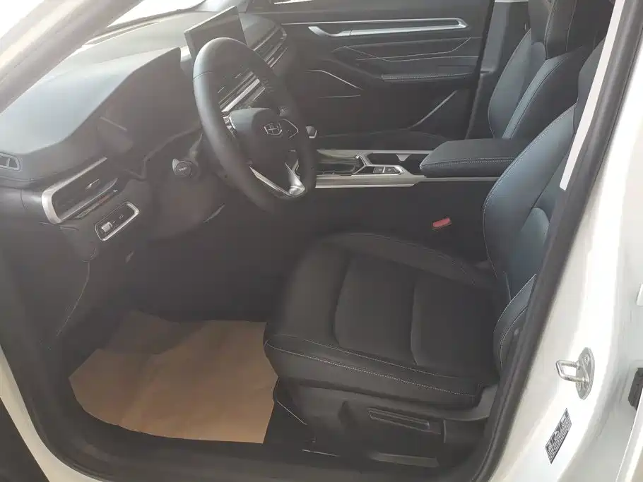 Geely Emgrand — миниатюра 9