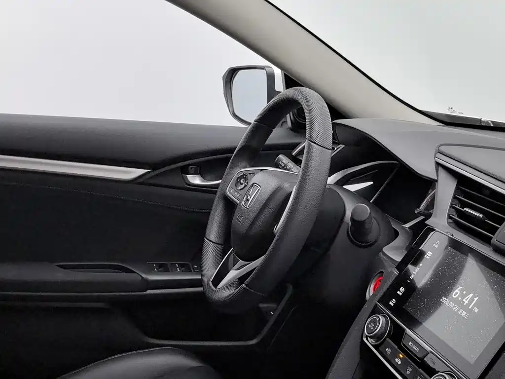 Honda Civic — миниатюра 22