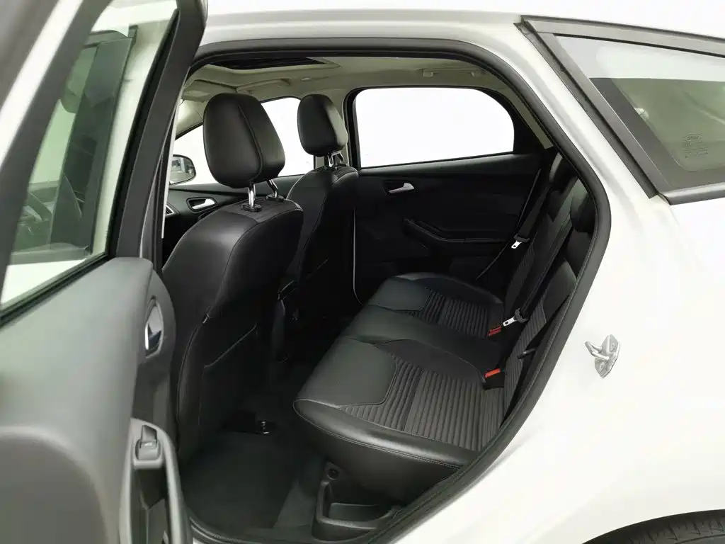 Ford Focus — миниатюра 15