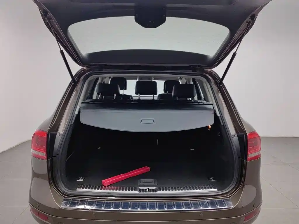 Volkswagen Touareg — миниатюра 16