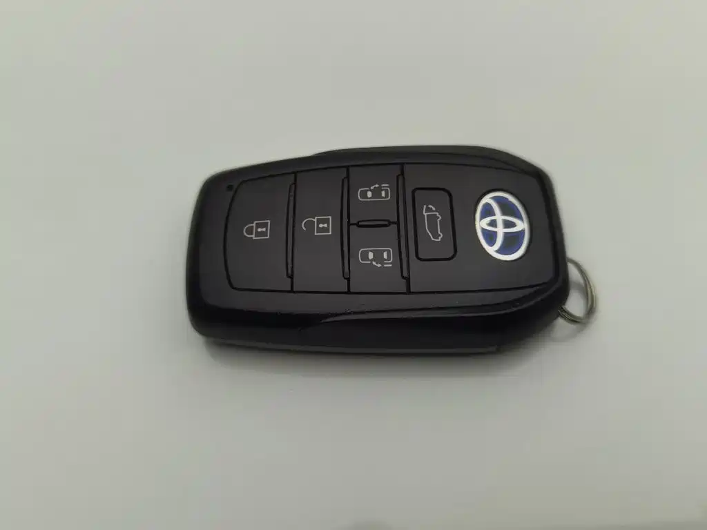 Toyota Sienna — миниатюра 19