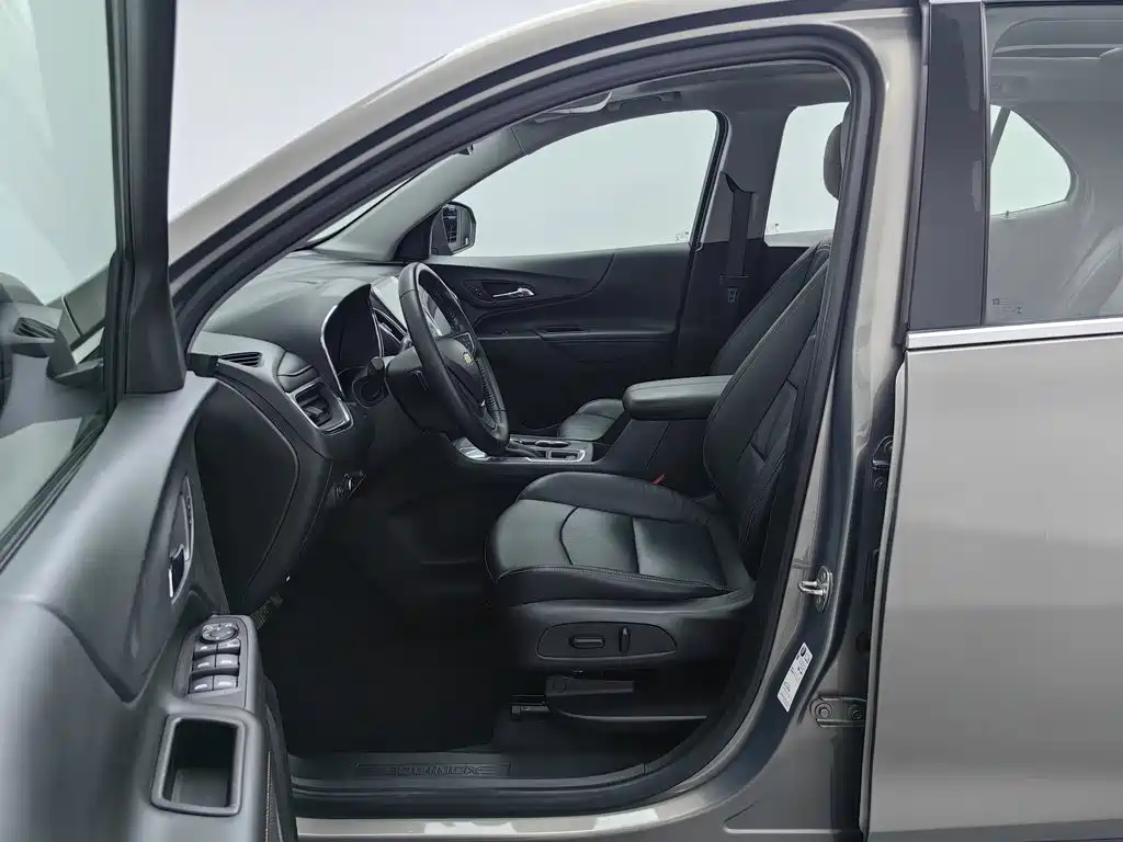 Chevrolet Equinox — миниатюра 10