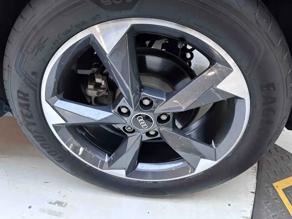 Audi Q3 — миниатюра 22