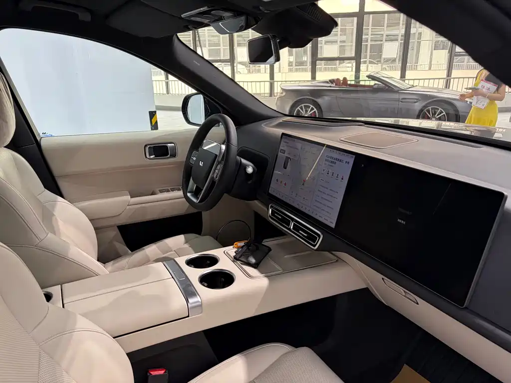 Li Auto Li L8 — миниатюра 10