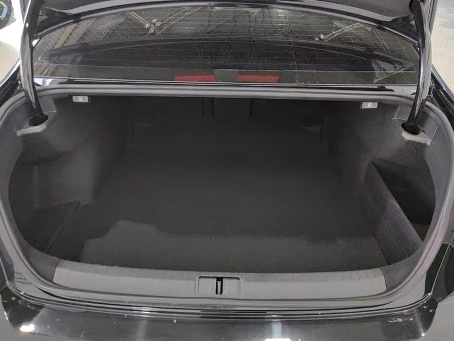Volkswagen Magotan — миниатюра 4