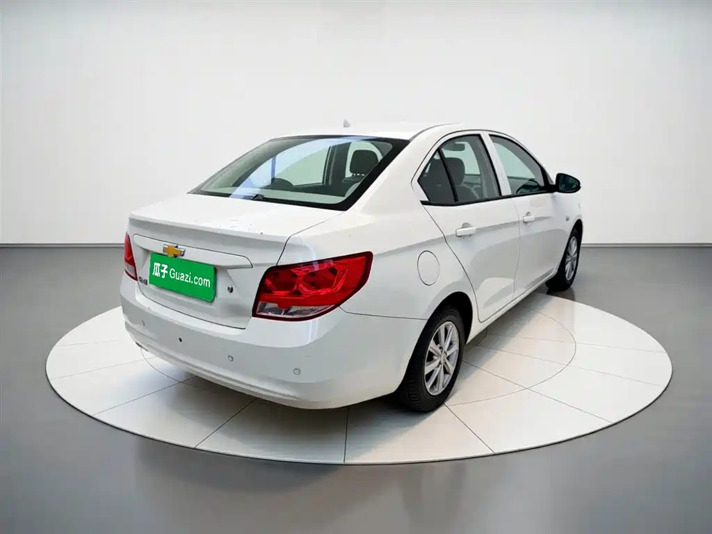Chevrolet Sail 2015 3 1.3L AMT