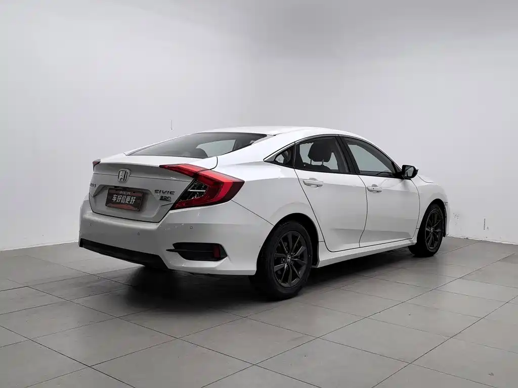 Honda Civic — миниатюра 2