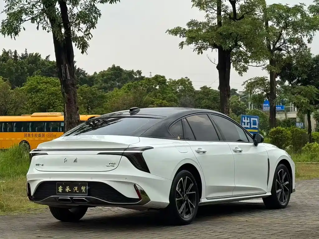 Hongqi Hongqi H6 — миниатюра 6