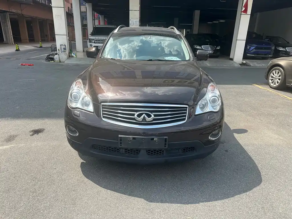 Infiniti EX — миниатюра 2