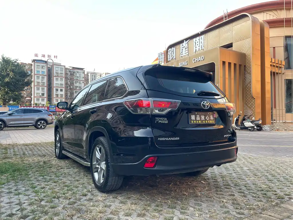 Toyota Highlander — миниатюра 4
