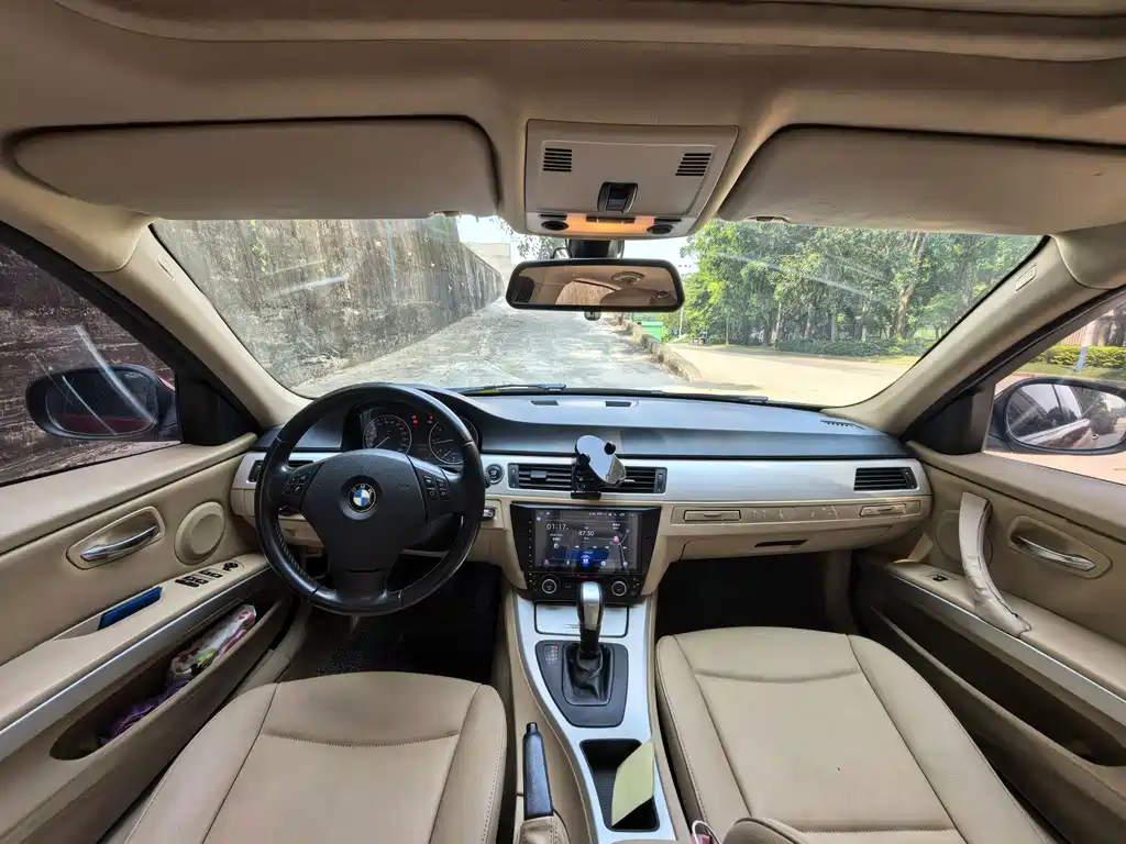 BMW 3 Series — миниатюра 8