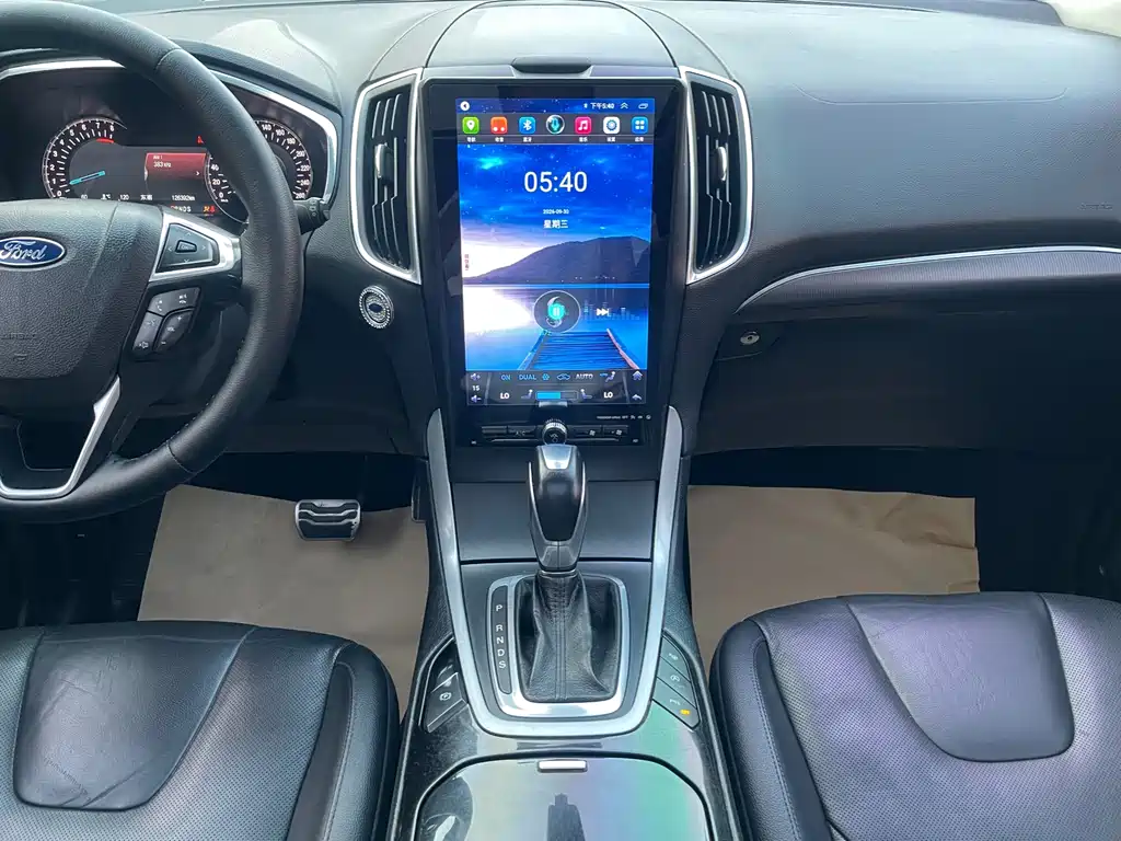 Ford Edge — миниатюра 17