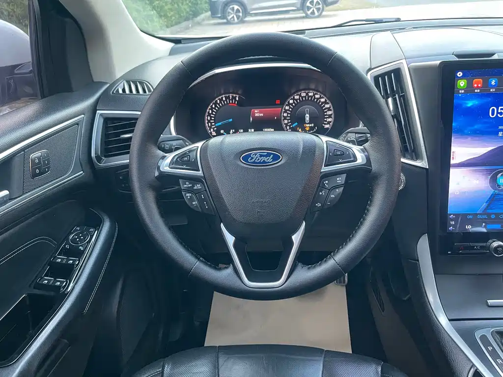 Ford Edge — миниатюра 15