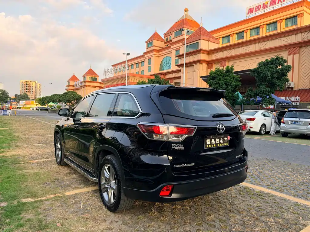 Toyota Highlander — миниатюра 4