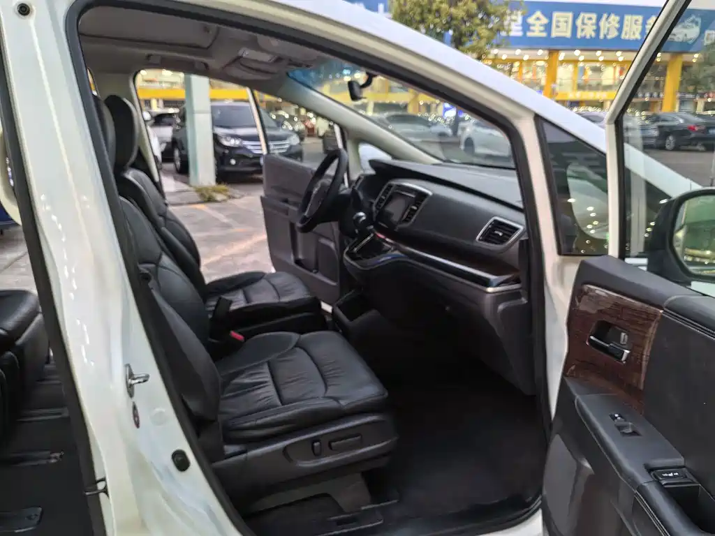 Honda Odyssey — миниатюра 10