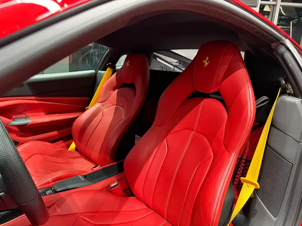 Ferrari F8 Tributo 3.9T V8, фото 7