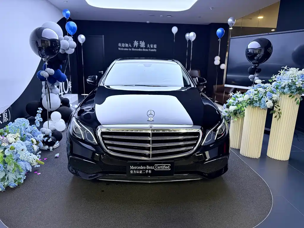 Mercedes-Benz E-Class — миниатюра 2