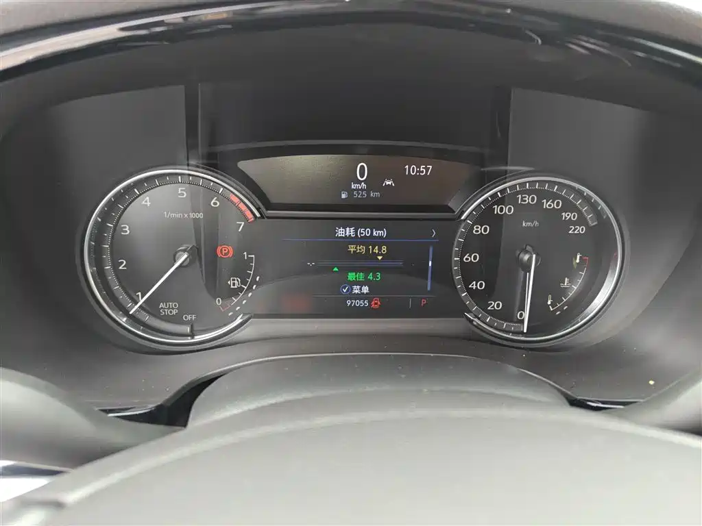 Cadillac XT6 2020 28T мест