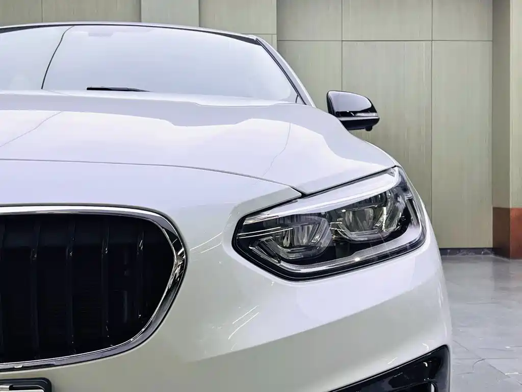 BMW 1 Series - фото 7