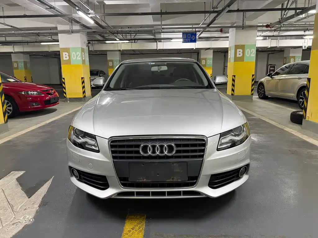 Audi A4L 2011