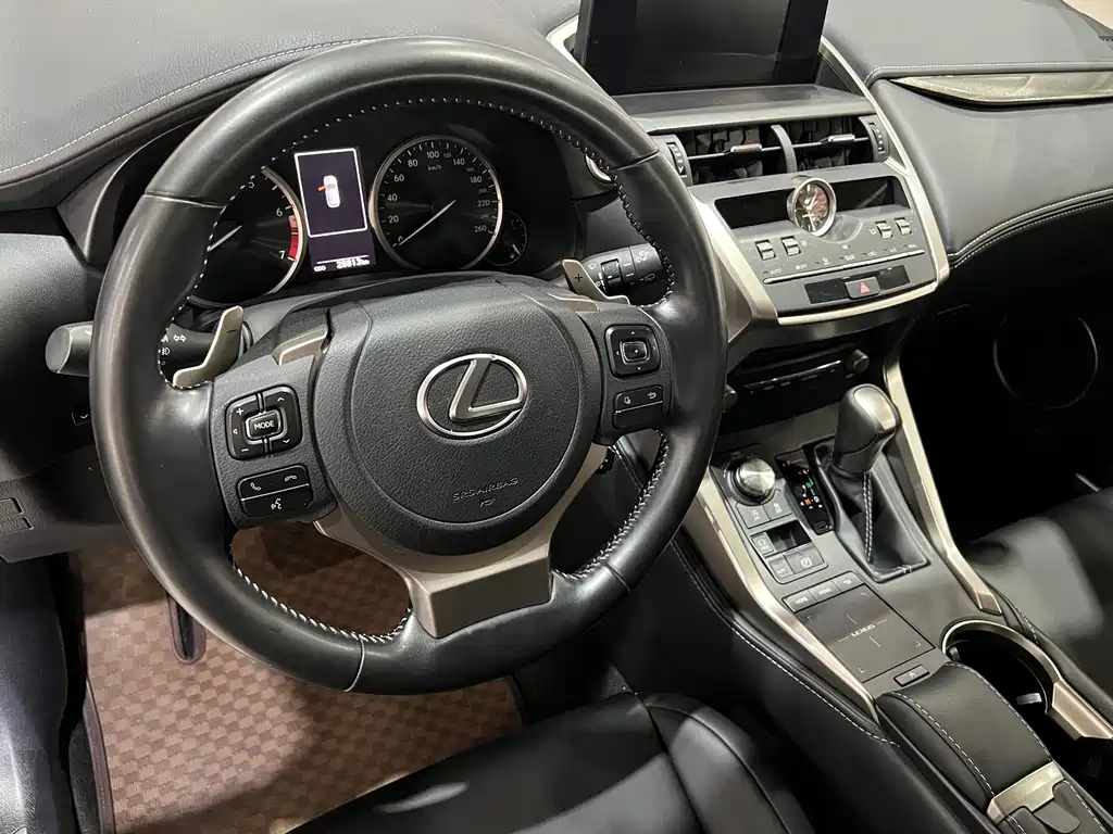 Lexus NX — миниатюра 13