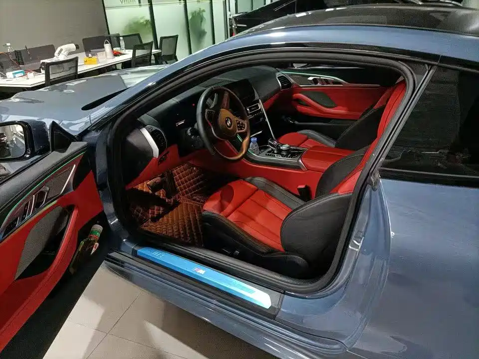 BMW 8 Series — миниатюра 4