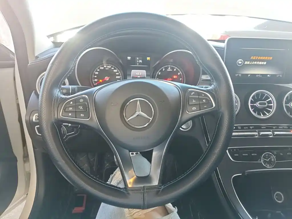 Mercedes-Benz C-Class — миниатюра 11