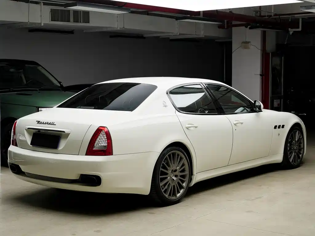 Maserati Quattroporte 4.7L Sport Edition, фото 9
