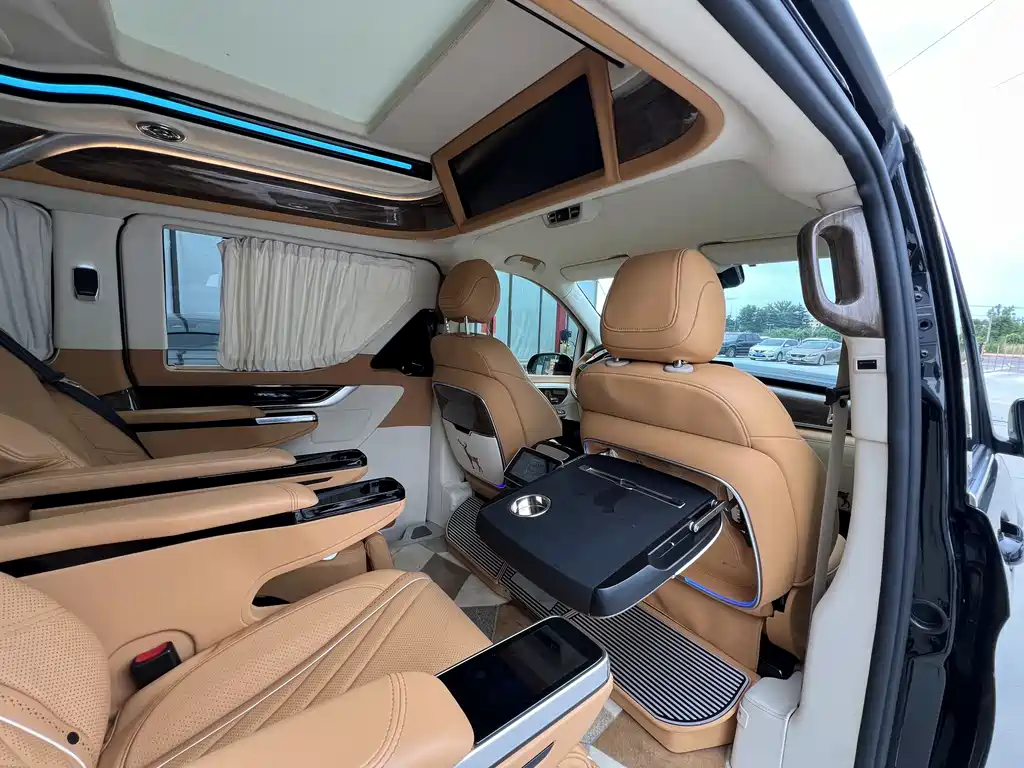 Mercedes-Benz V-Class V 2022 V 260 L Luxury
