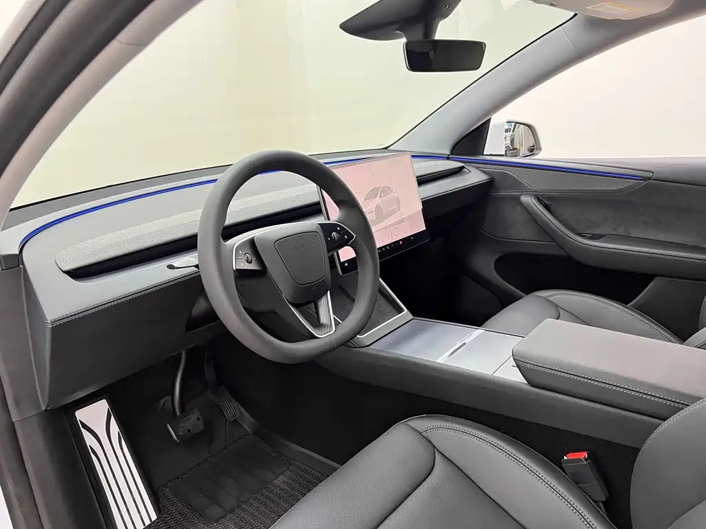 Tesla Model Y — фотографии объявления, Фото 16
