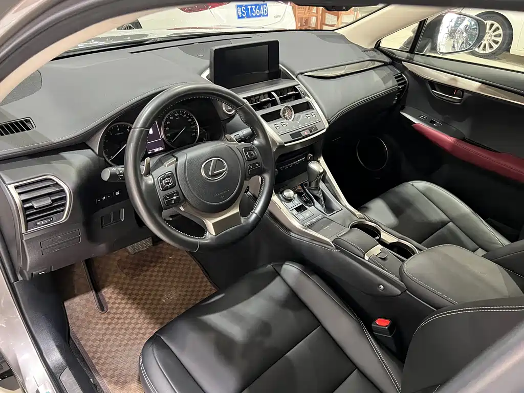 Lexus NX — миниатюра 8