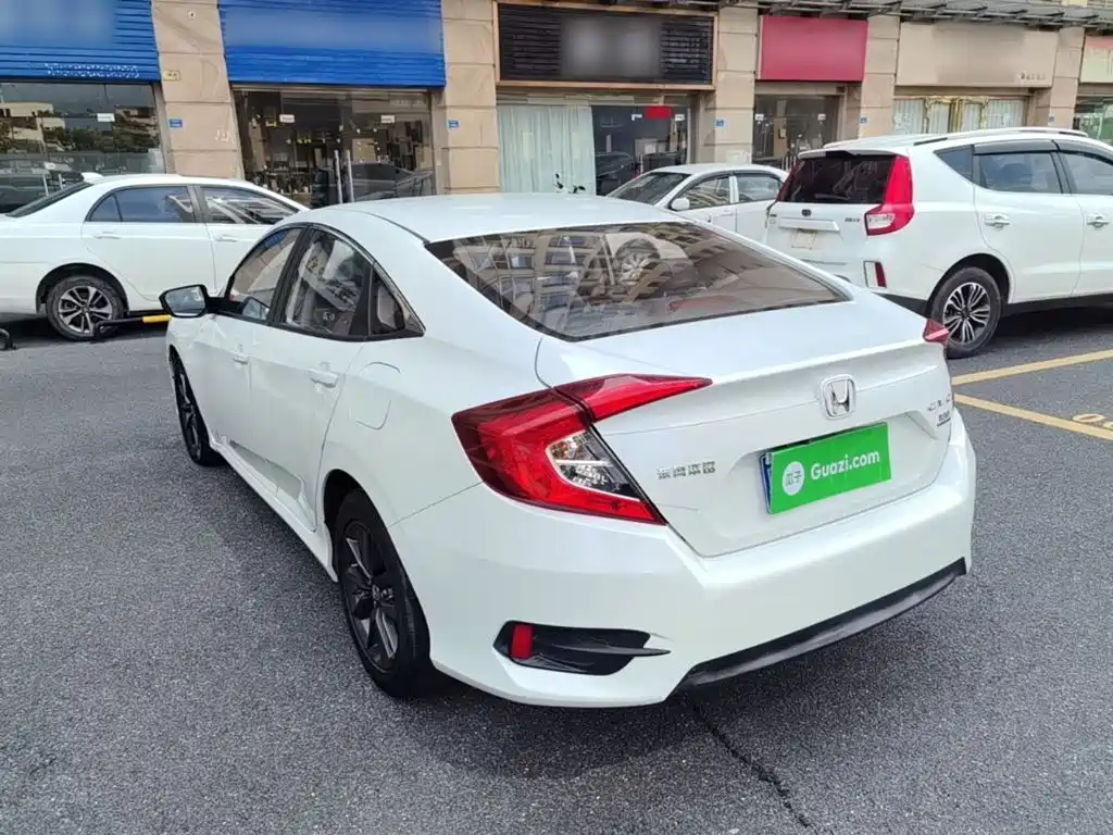 Honda Civic — миниатюра 5