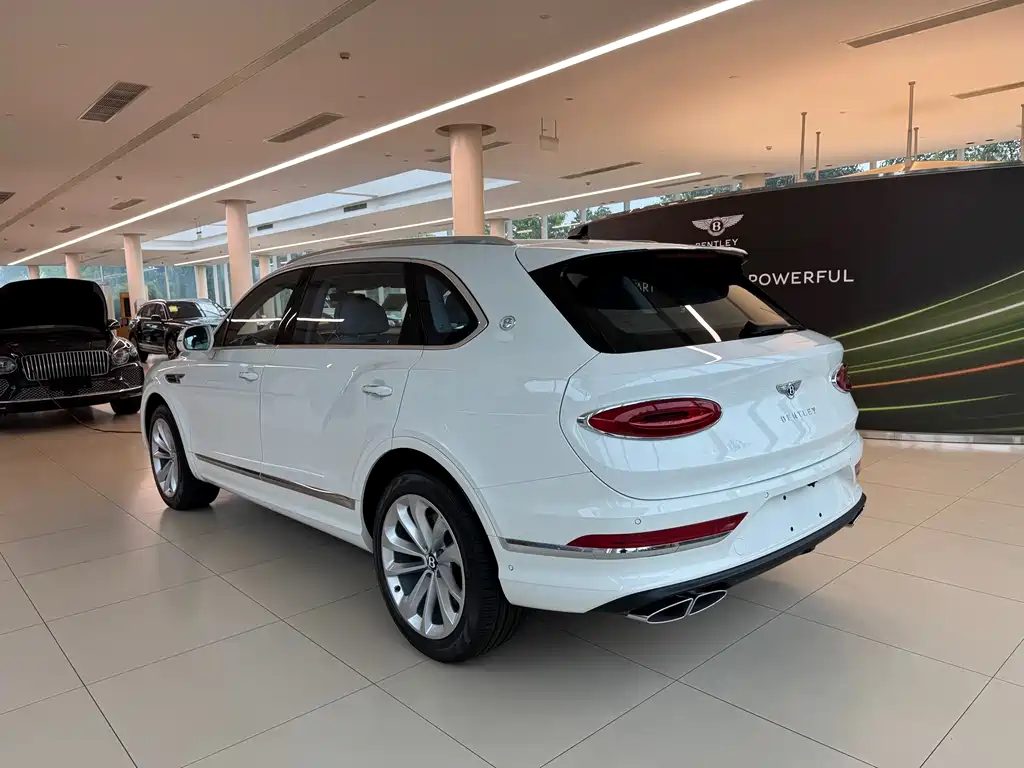 Bentley Bentayga 2026 4.0T V8
