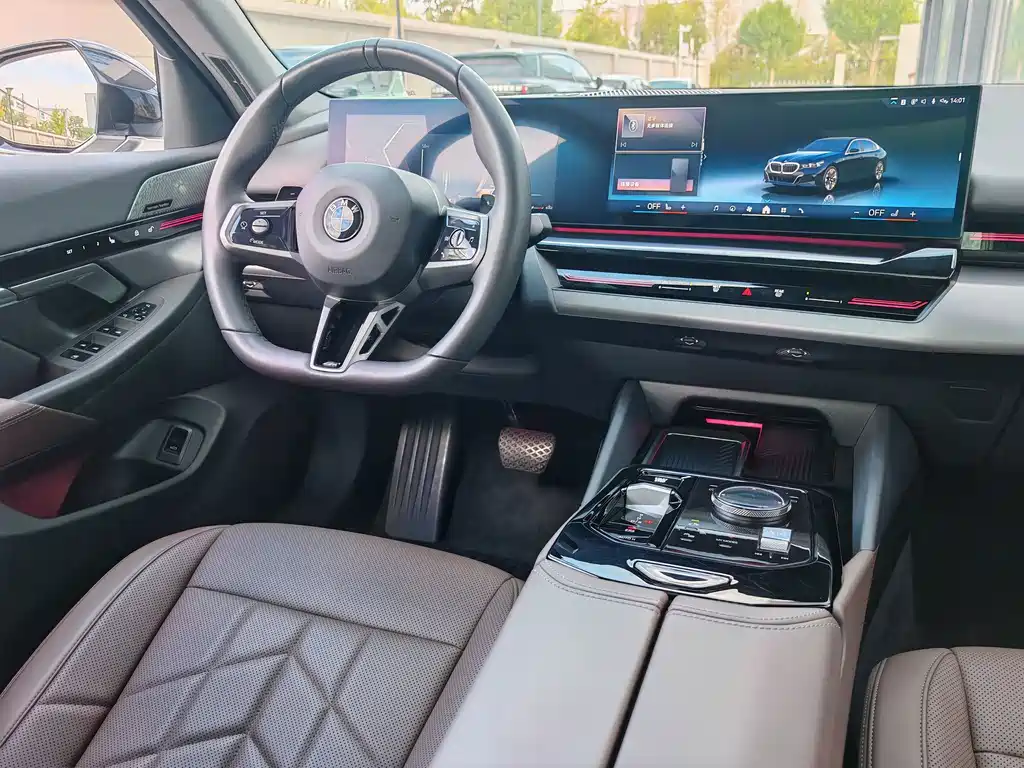 BMW 5 Series — миниатюра 18