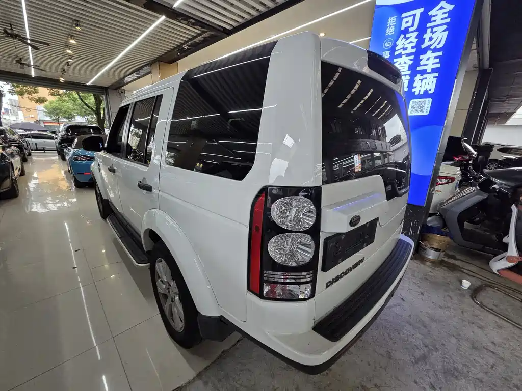 Land Rover Discovery — миниатюра 4