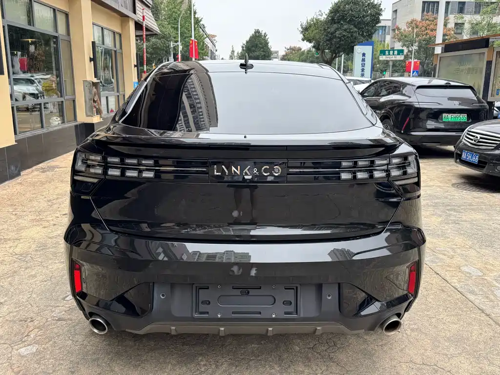 Lynk & Co 05 — миниатюра 10