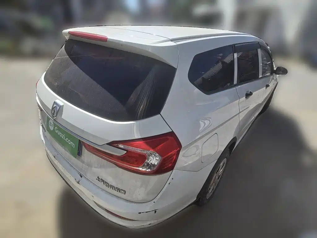 Baojun 310W — миниатюра 6