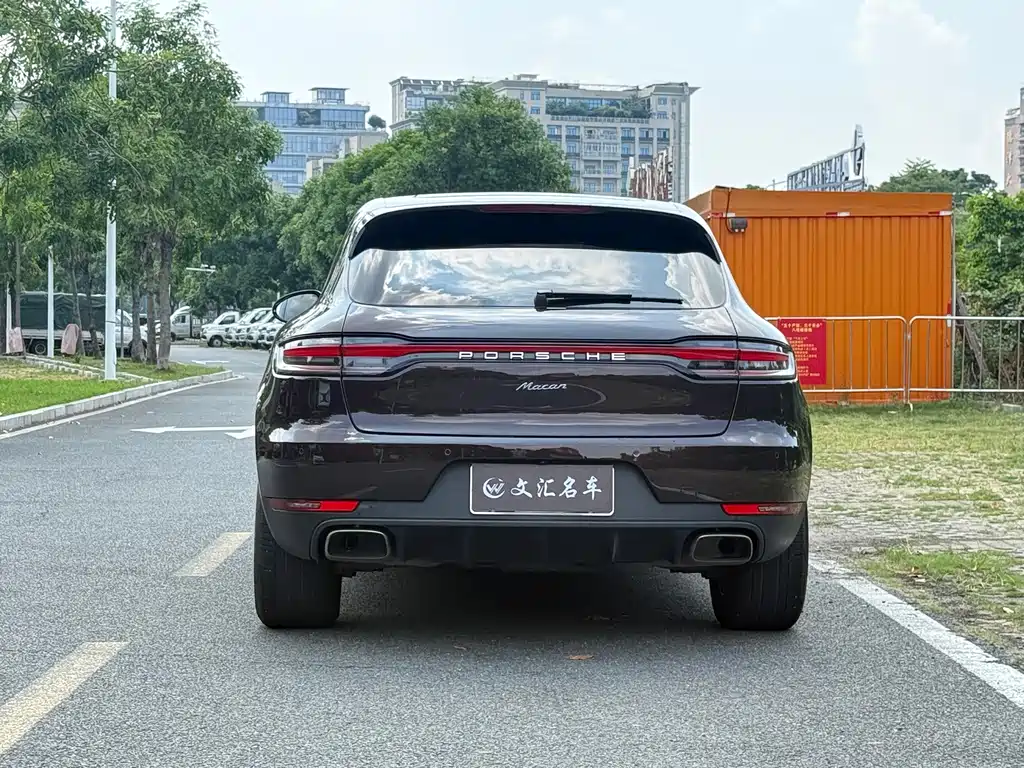 Porsche Macan — миниатюра 8