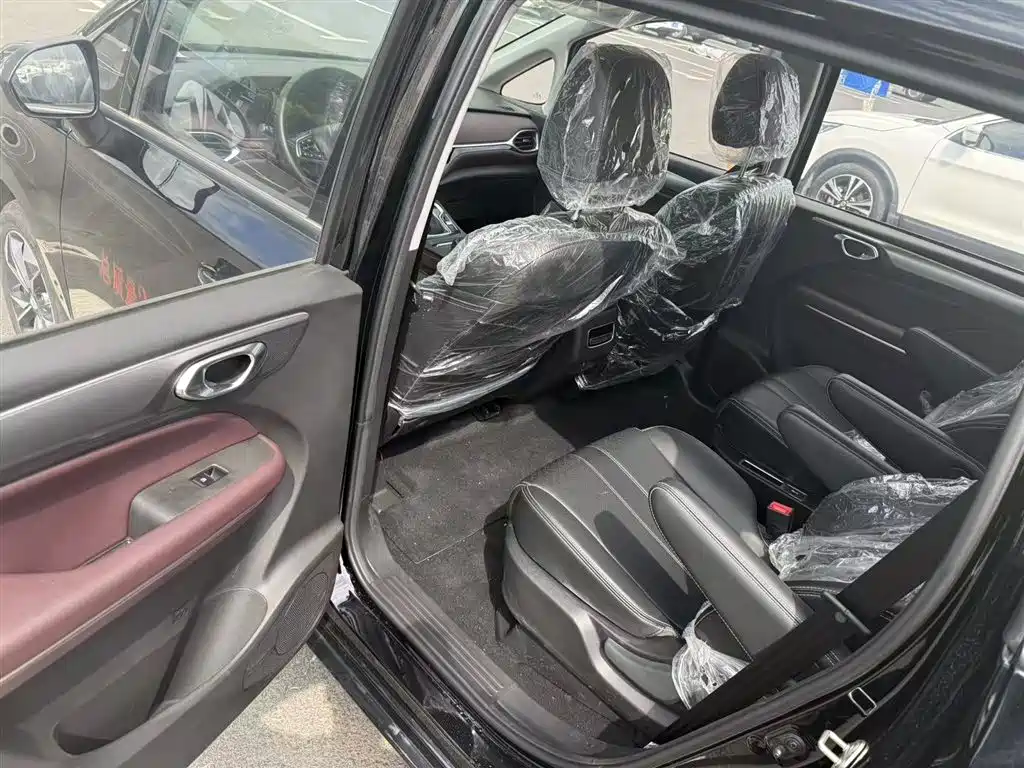 GAC M6 2023 PRO 270T DCT Luxury