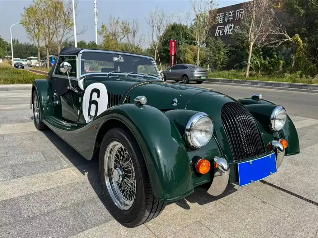 Morgan Plus 4 2013 2.0L Sport 2 мест