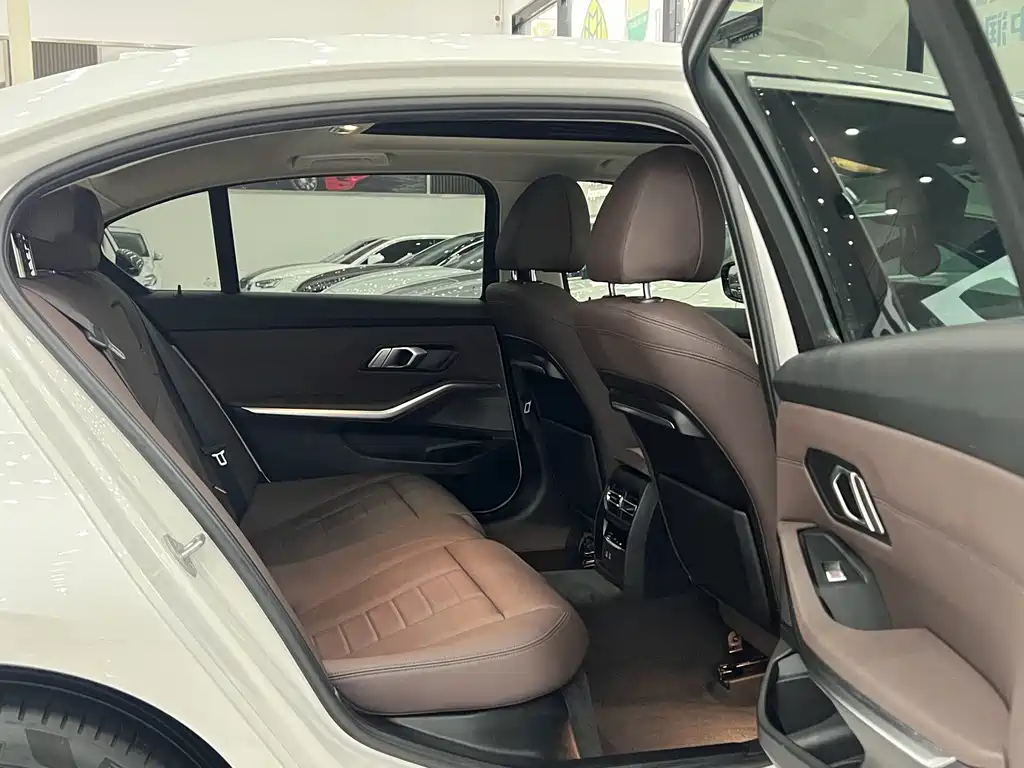 BMW 3 Series — миниатюра 9