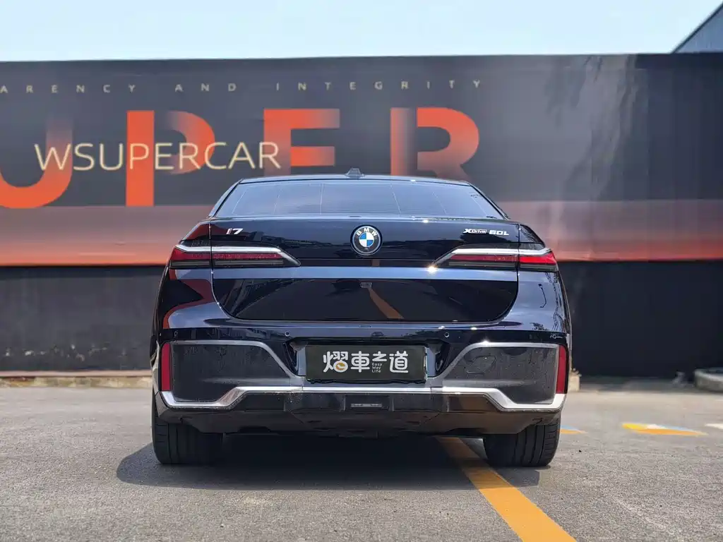 BMW i7 2023 xDrive60L M Sport