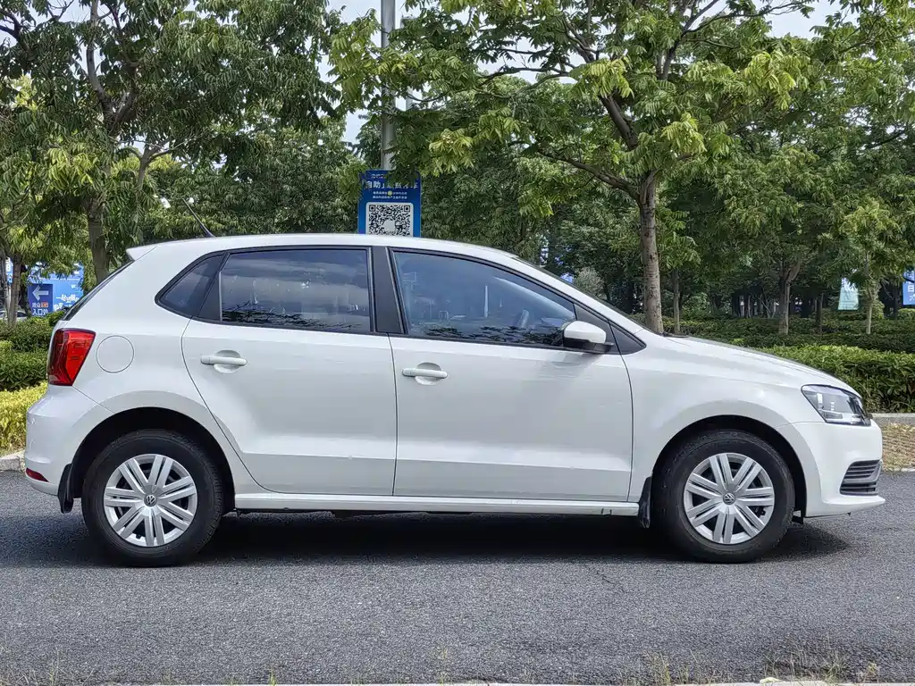 Volkswagen Polo — миниатюра 4