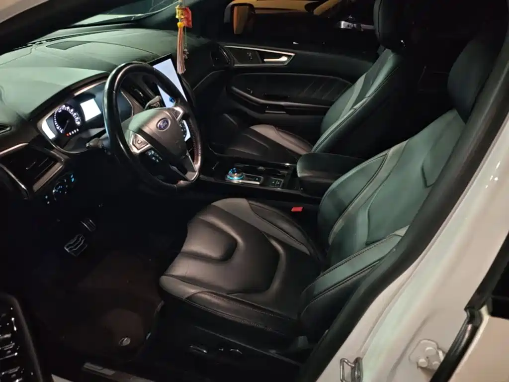 Ford Edge — миниатюра 15