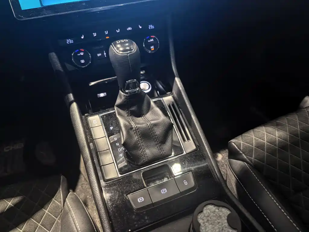 Skoda Superb — миниатюра 9