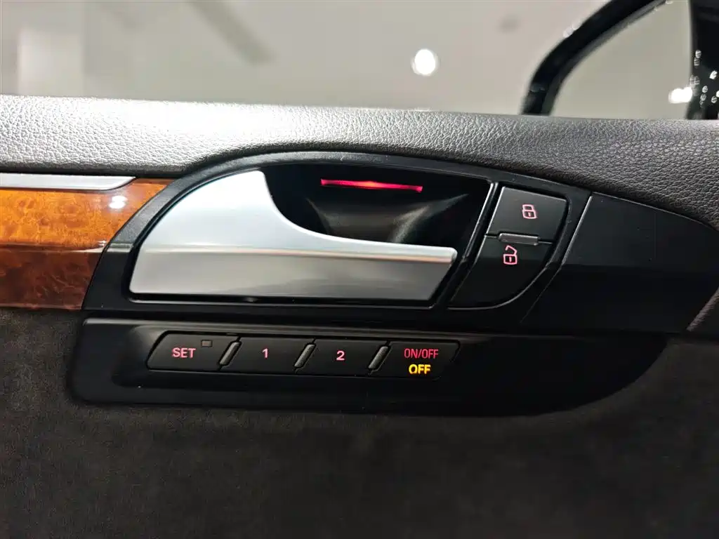 Audi Q7 — миниатюра 17