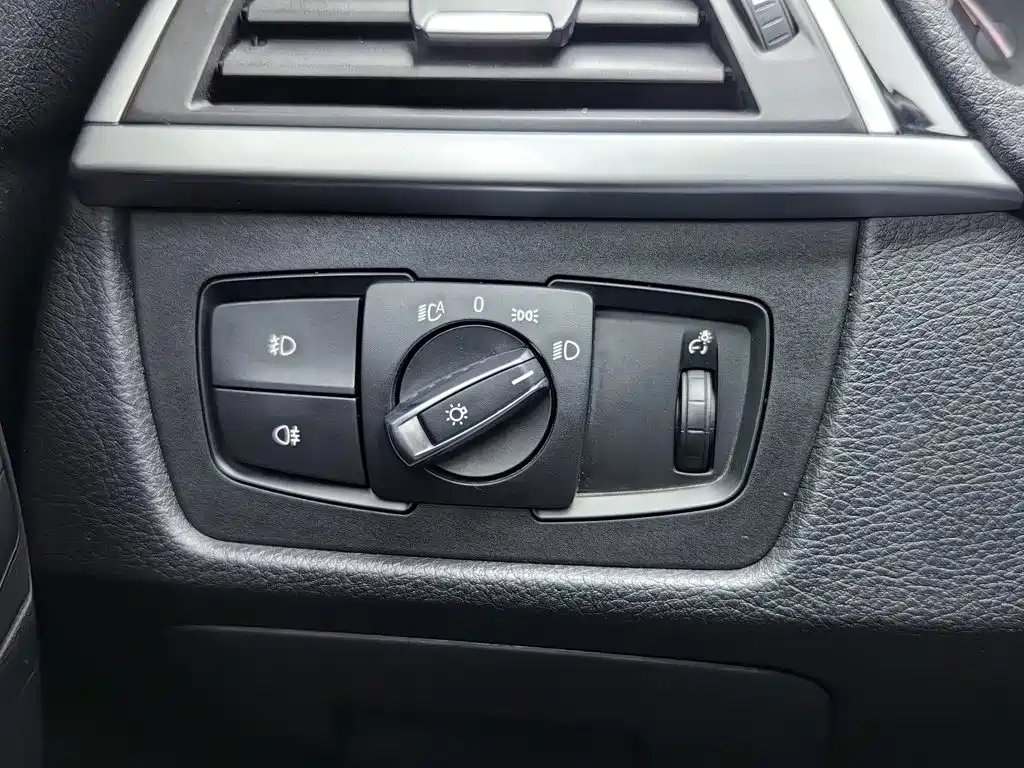 BMW 3 Series — миниатюра 21